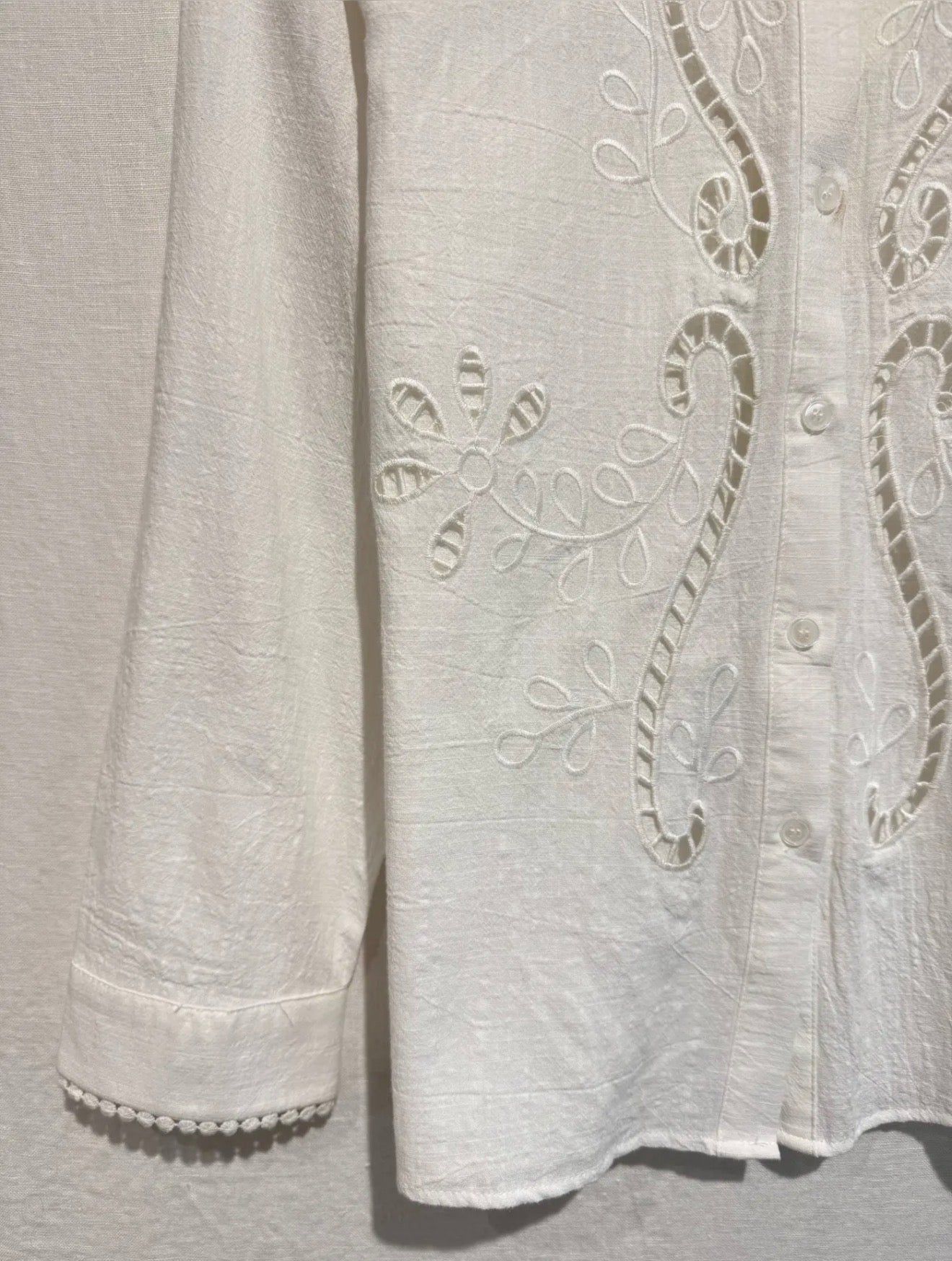 Embroidered White Blouse with Floral details